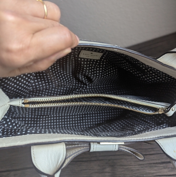 Kate Spade New York Villabella Avenue Elena Cream Leather Zip Close Purse Tote - Picture 8 of 16